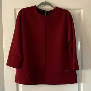 Women’s Jones  New York wine colored top, Small